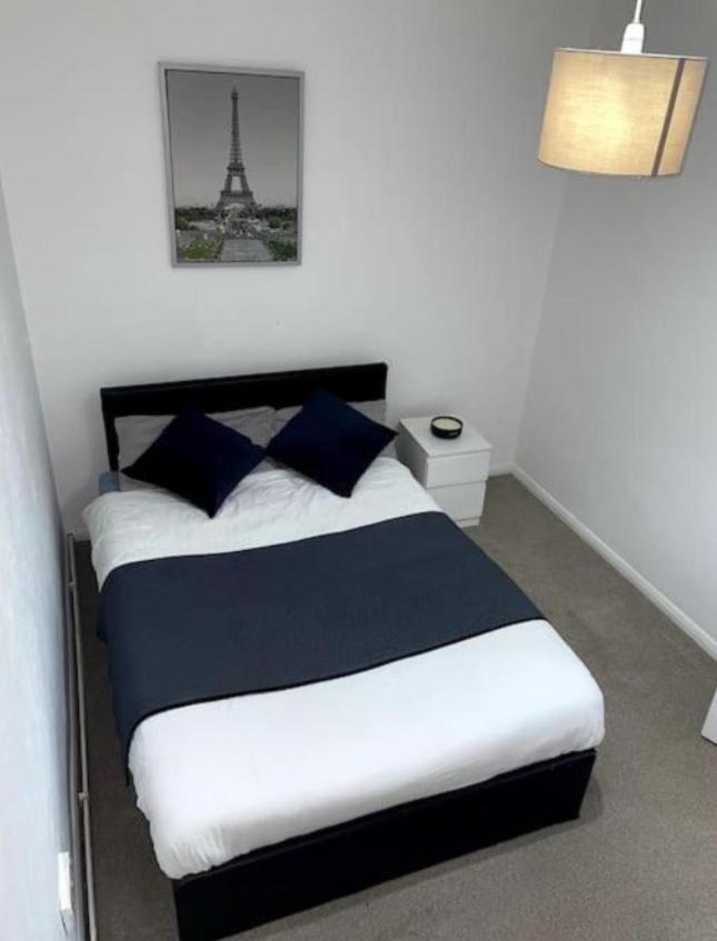 Amazing In Central Location Apartment